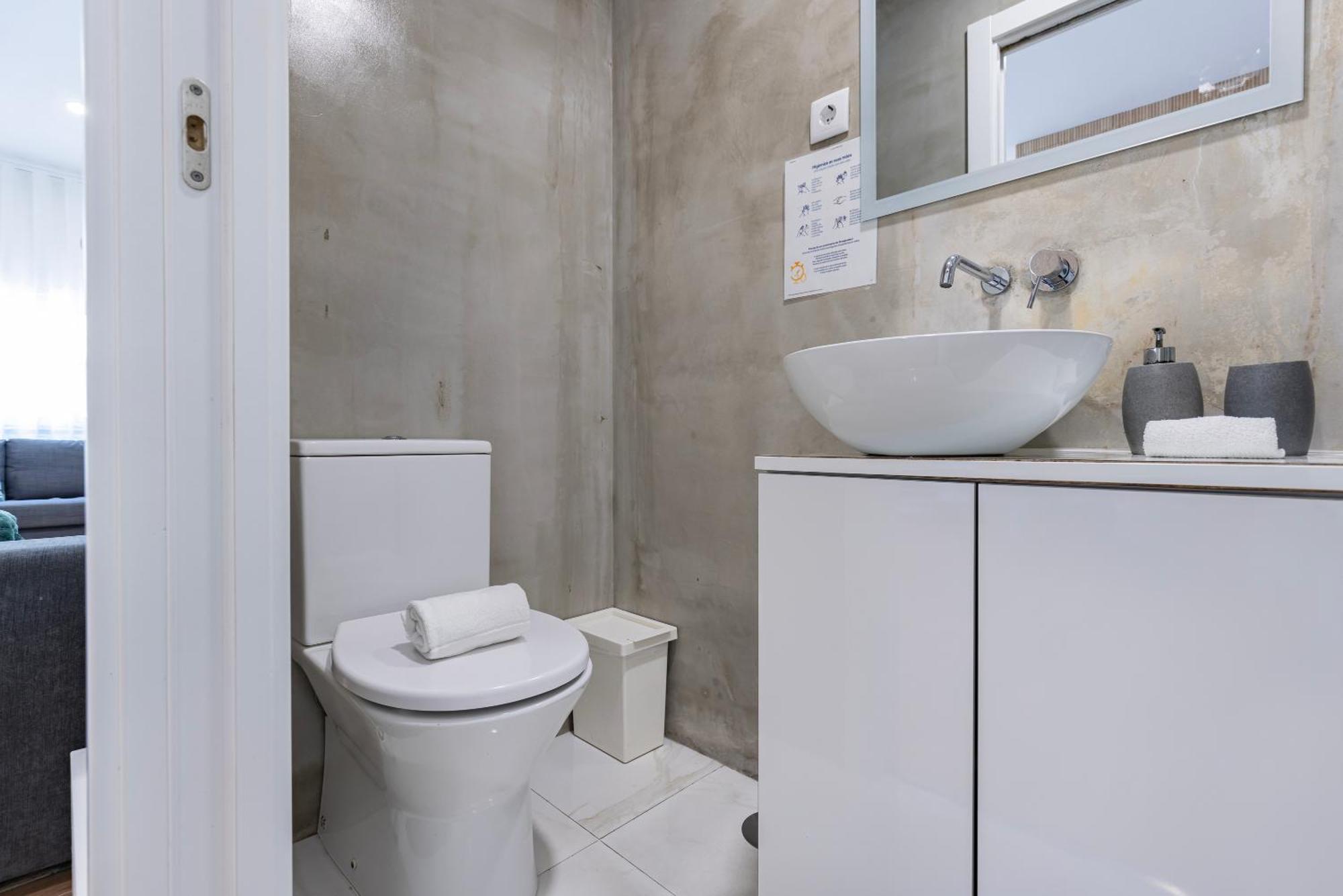 Apartamento Moderno Com Terraco Lisbona Esterno foto